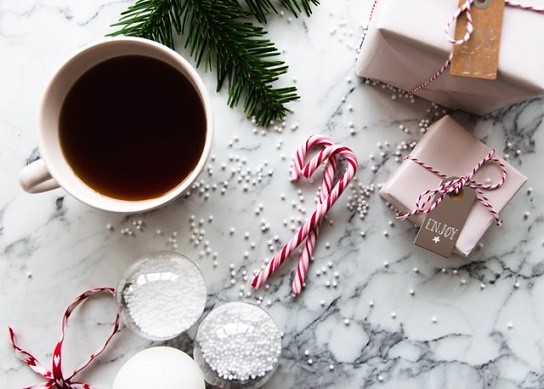 ■そもそも、クリスマスパーティーでよく見かける飴・キャンディケーンってなに？味は？